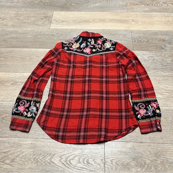 Johnny Was Workshop Shirt Women's XXS Esme Red Western Plaid Pearl Snap - Picture 7 of 12
